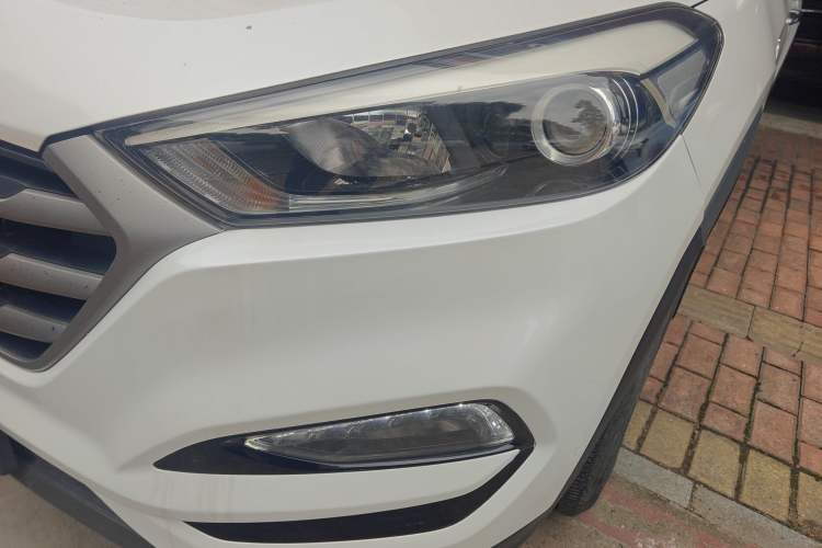 Used Hyundai Tucson 2015 1.6T Dual-Clutch Two-Wheel-Drive Smart Model
