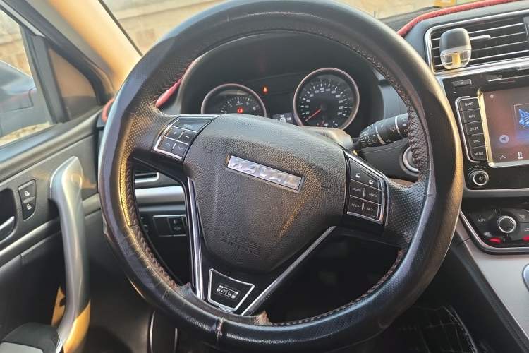 Used Haval M6 2017 1.5T Manual Two-Wheel Drive Elite Model
