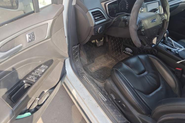 Used Ford Mondeo 2013 2.0L GTDi 200 Fashion Edition
