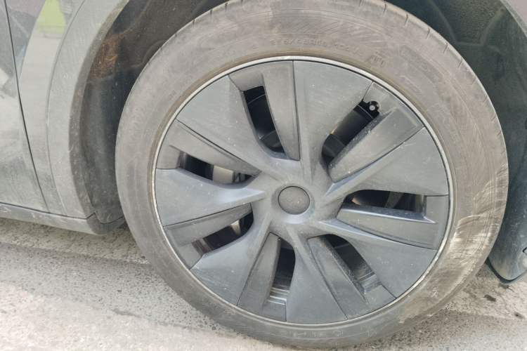 Used Tesla Model Y 2024 Rear-Wheel-Drive Version
