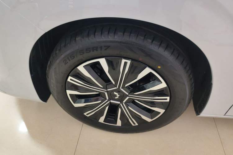 Used Wuling Wuling Starlight 730 2025 Model Pure Electric 500km Luxury Edition