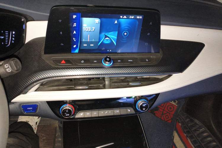 Used Buick Velite 6 2019 Connected & Smart Edition Audio And AC Panel