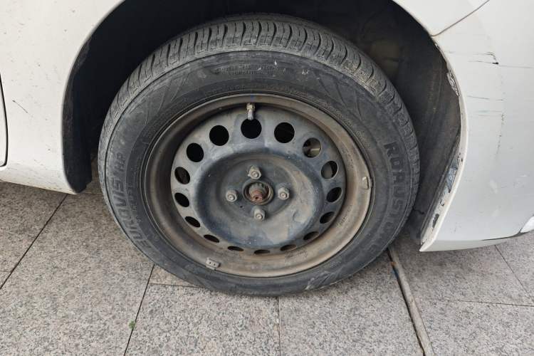 Used Toyota YARiS L Zhi Xuan 2016 Revised 1.5E CVT Charming Edition Right Front Wheel Hub