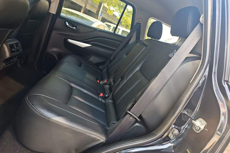 Used Nissan Terra 2020 2.5L XV 4WD Automatic Four-Wheel Drive Flagship Edition