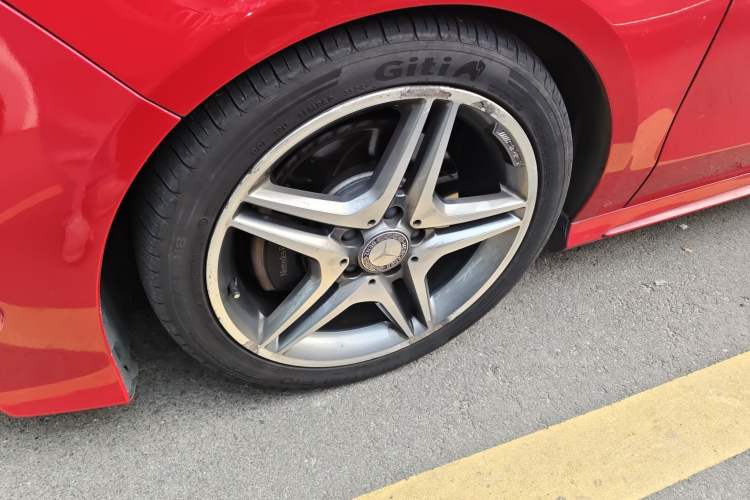 Used Mercedes-Benz CLA 2016 CLA 220 4MATIC Left Front Wheel Hub