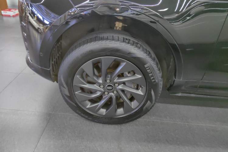 Used Land Rover Discovery 2023 360 PS R-Dynamic S