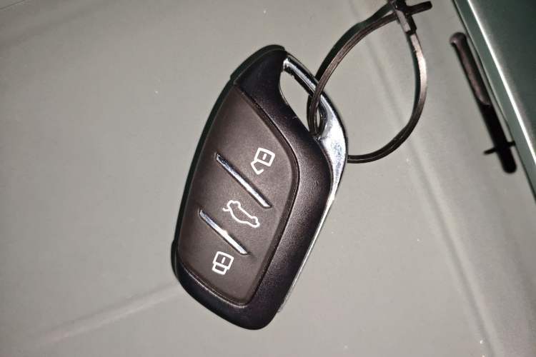 Used Roewe D6 2025 450km Deluxe Edition