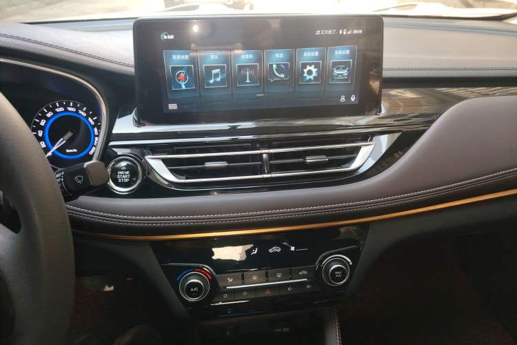 Used CHANGAN Eado DT 2018 1.6L Automatic Smart Enjoyment Model
