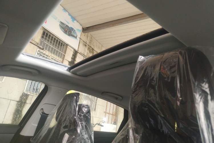 Used CHANGAN Eado 2025 Blue Whale 1.5T 500Bar Prestige Model
