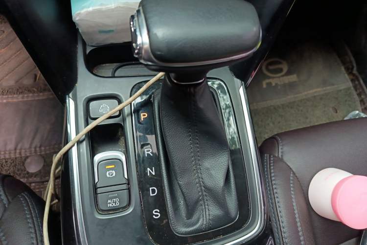 Used GAC Trumpchi GS4 2018 235T Automatic Two-Wheel Drive Luxury Smart Connectivity Millionth Anniversary Edition Gear Lever