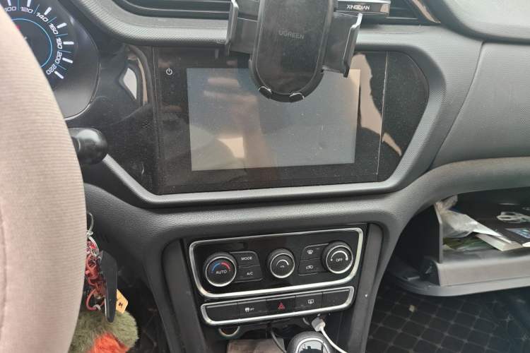 Used Chery Tiggo 3 2016 1.6L CVT ZhiShang Edition
