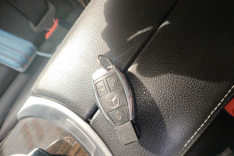 Used Mercedes-Benz GLC 2016 GLC 260 4MATIC Luxury Model