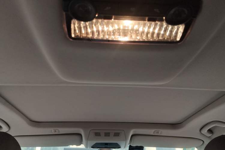 Used BMW 5 Series 2014 520Li Elegant Model