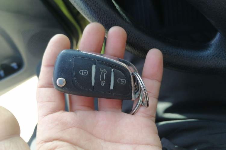 Used Toyota YARiS L Zhi Xuan 2016 Revised 1.5E CVT Charming Edition