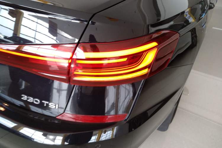 Used Volkswagen Passat 2022 330TSI Elite Edition Custom Version