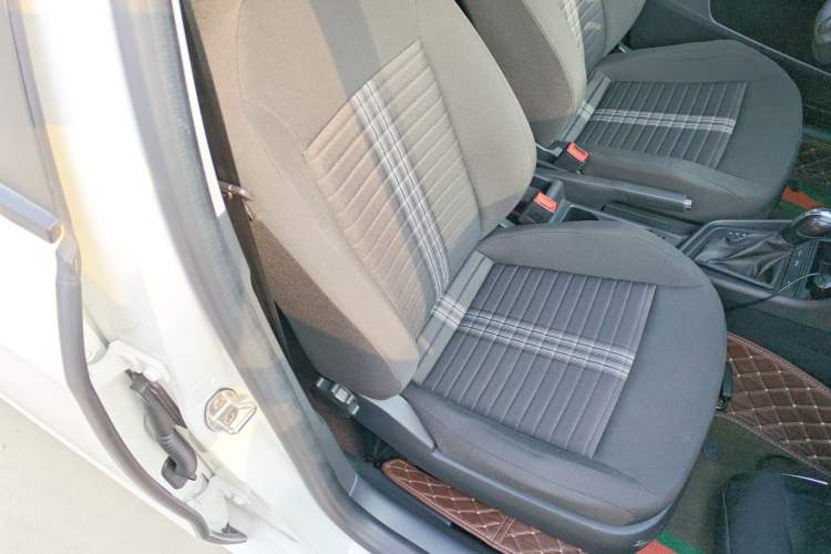 Used Volkswagen Lavida 2019 Lavida Start 1.5L Automatic Trendy Version China VI Standard Right Front Seat