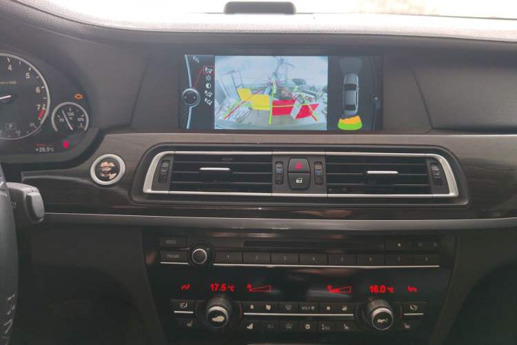 Used BMW 7 Series 2009 730Li Luxury Model Audio And AC Panel