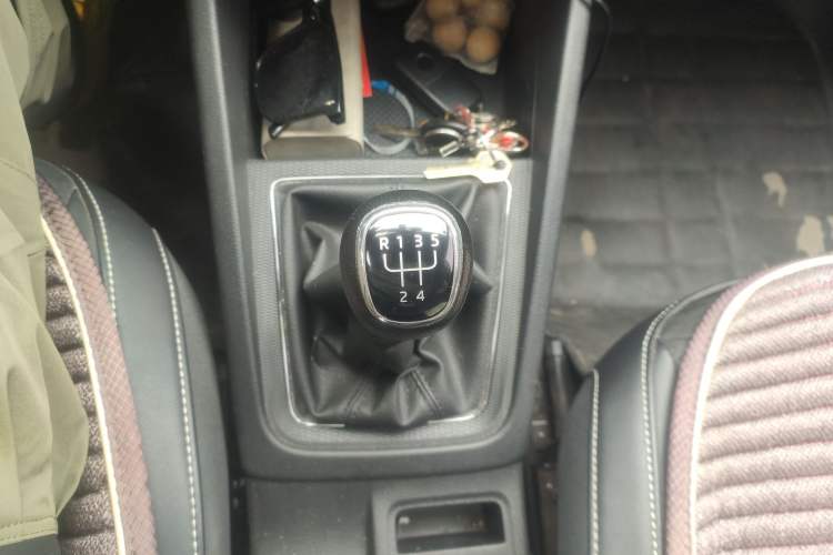 Used Skoda Kamiq 2018 1.5L Manual Comfort Edition China V Standard Gear Lever