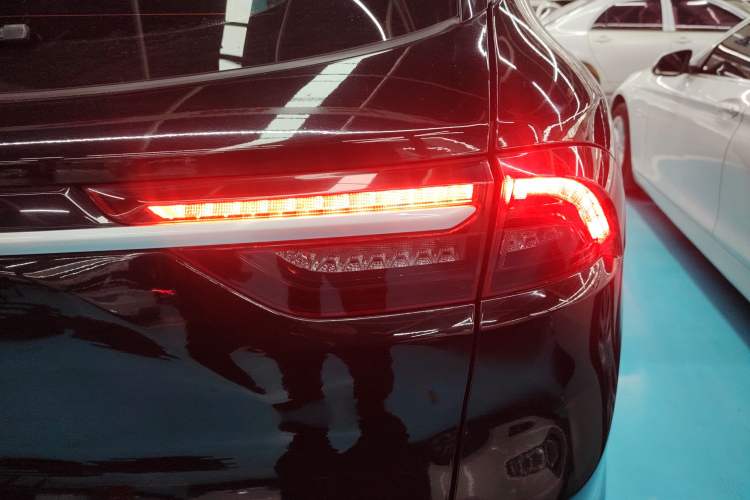 Used Geely Auto Haoyue 2022 1.8TD Automatic Prestige 7-Seater
