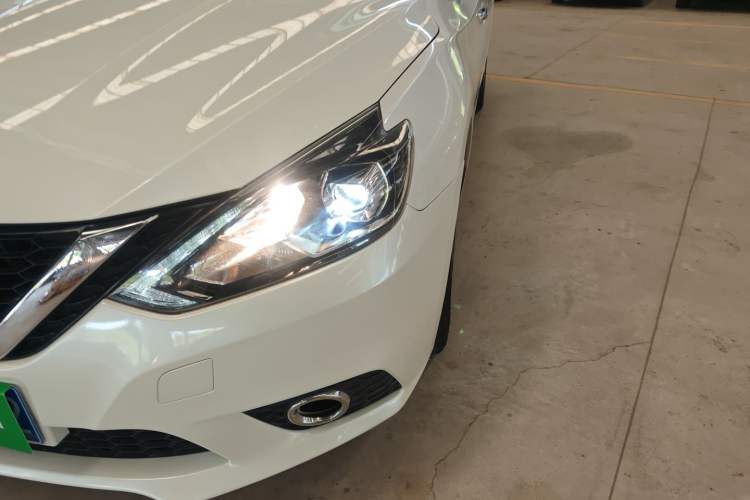 Used Nissan Sylphy 2019 1.6XV CVT Smart Connect Luxury Edition China VI Standard Left Front Headlight