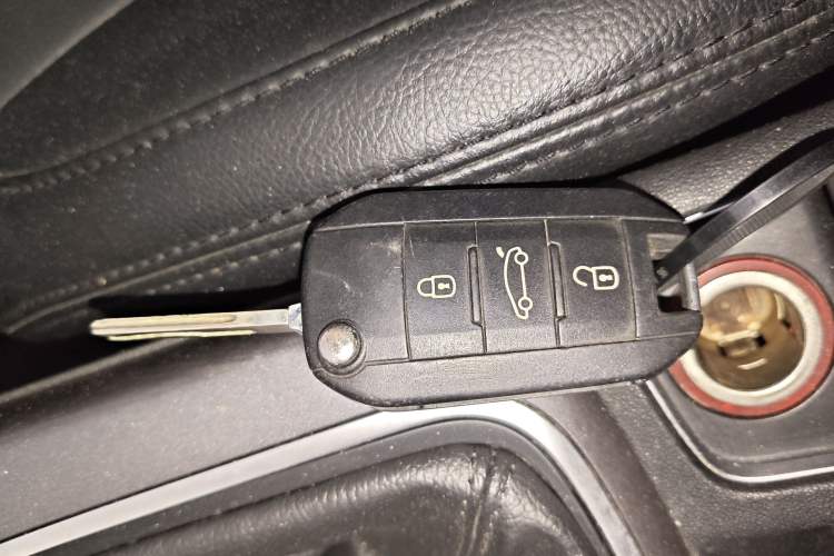 Used Citroen C4 Sega 2016 1.6L Manual Comfort Model