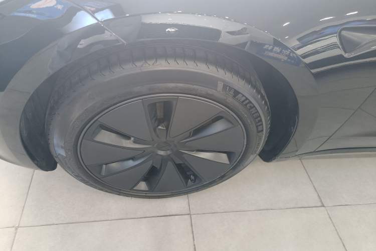 Used Tesla Model 3 2023 Rear-Wheel-Drive Version
