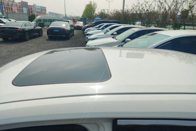 Used Toyota Allion 2022 2.0L Elite Edition Roof