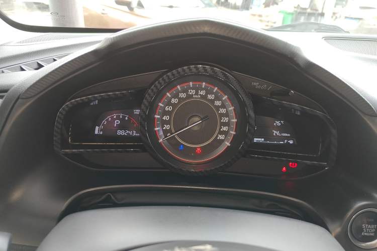 Used Mazda Mazda 3 Axela 2016 Sedan 1.5L Automatic Luxury Model
