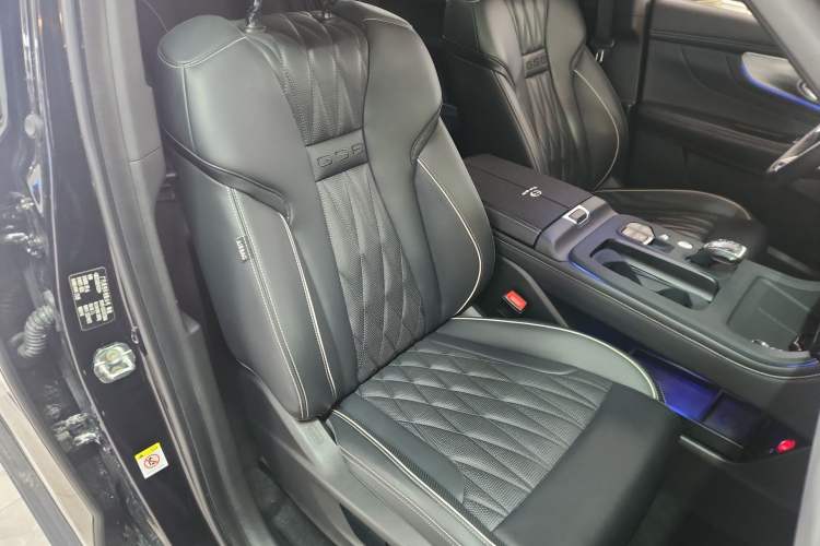 Used GAC Trumpchi GS8 2022 Flagship Series 2.0 TGDI Two-Wheel-Drive Prestige Edition (7 Seats) Right Front Seat