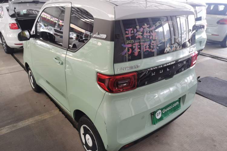Used Wuling Hongguang MINIEV 2021 Macaron Fashion Model Lithium Iron Phosphate Exterior 3