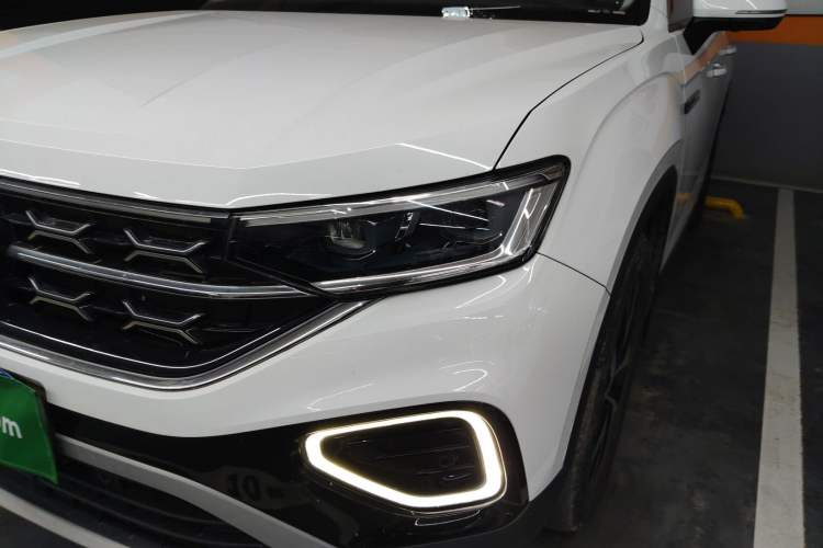 Used Volkswagen Tayron 2023 280TSI Two-Wheel-Drive Luxury Plus Advanced Version
