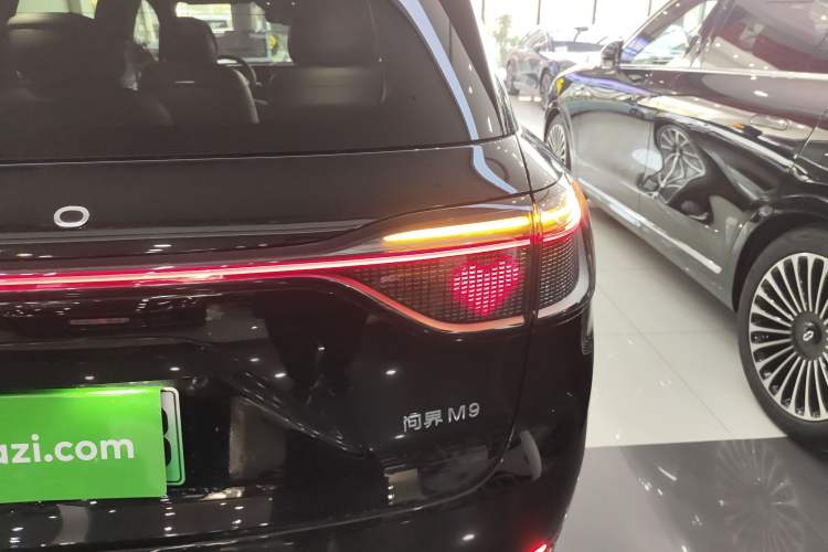 Used Hima AITO M9 2024 Range-Extended Ultra Version 42 kWh 6-Seater Model