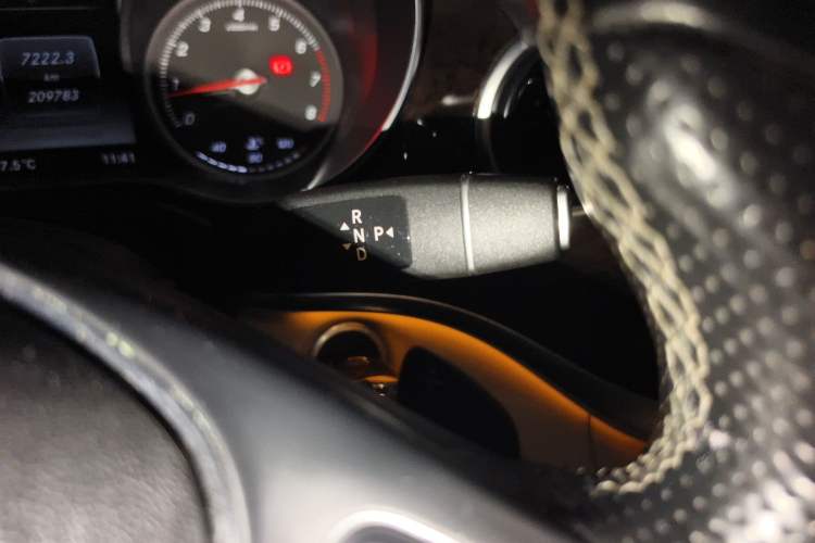 Used Mercedes-Benz V-Class 2018 V 260 L Prestige Extended Version China V Gear Lever