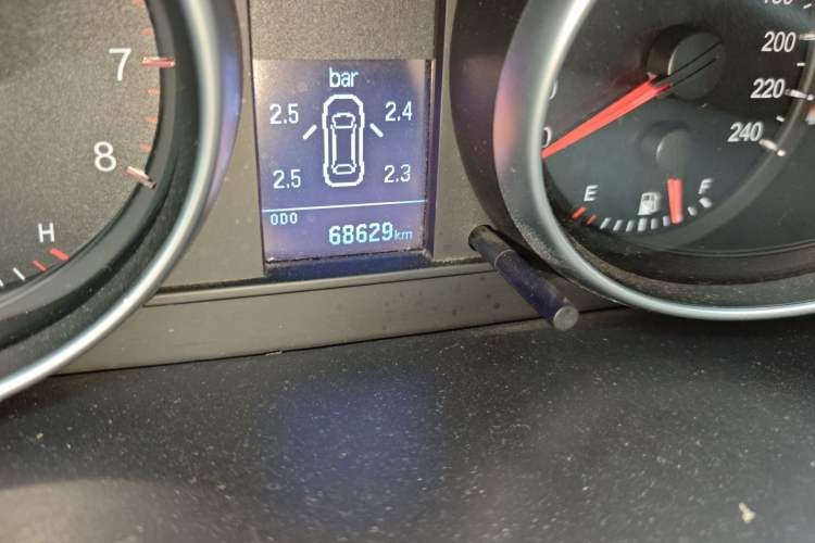 Used Haval H6 2014 Sport Version 1.5T Manual Two-Wheel Drive Elite Edition Odometer Close Up