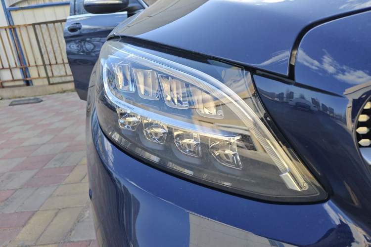 Used Mercedes-Benz C-Class 2020 Facelifted C 260 Estate
