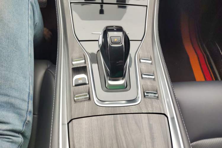 Used Landian E5 2023 1.5L DE-i 100KM Comfort Edition 7-Seater