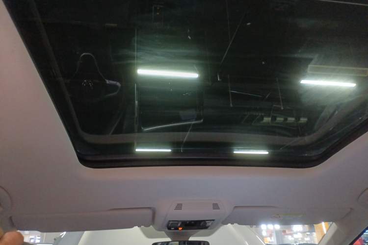 Used Volkswagen Viloran 2024 330TSI Luxury Edition