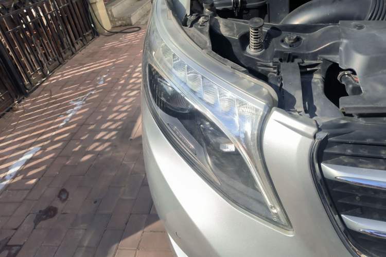 Used Mercedes-Benz V-Class 2016 V 260 Avantgarde Edition
