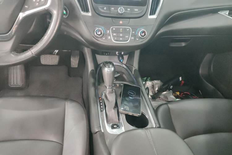 Used Chevrolet Malibu XL 2018 530T Automatic Ruiyi Edition Gear Lever