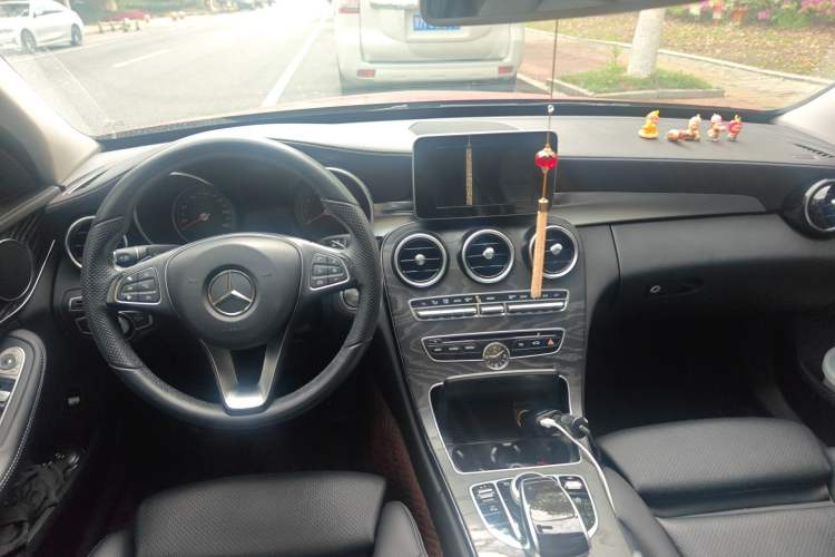 Used Mercedes-Benz C-Class 2016 C 200 L Sport Edition
