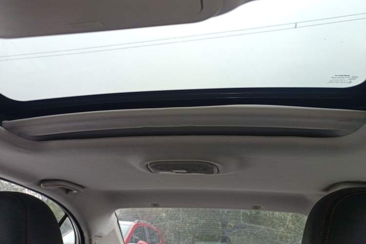 Used Geely Auto Emgrand 2015 Sedan 1.5L CVT Upward Version
