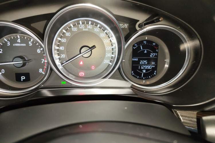 Used Mazda CX-5 2017 2.0L Automatic 2WD Smart Enjoyment Version China V Standard Odometer Close Up