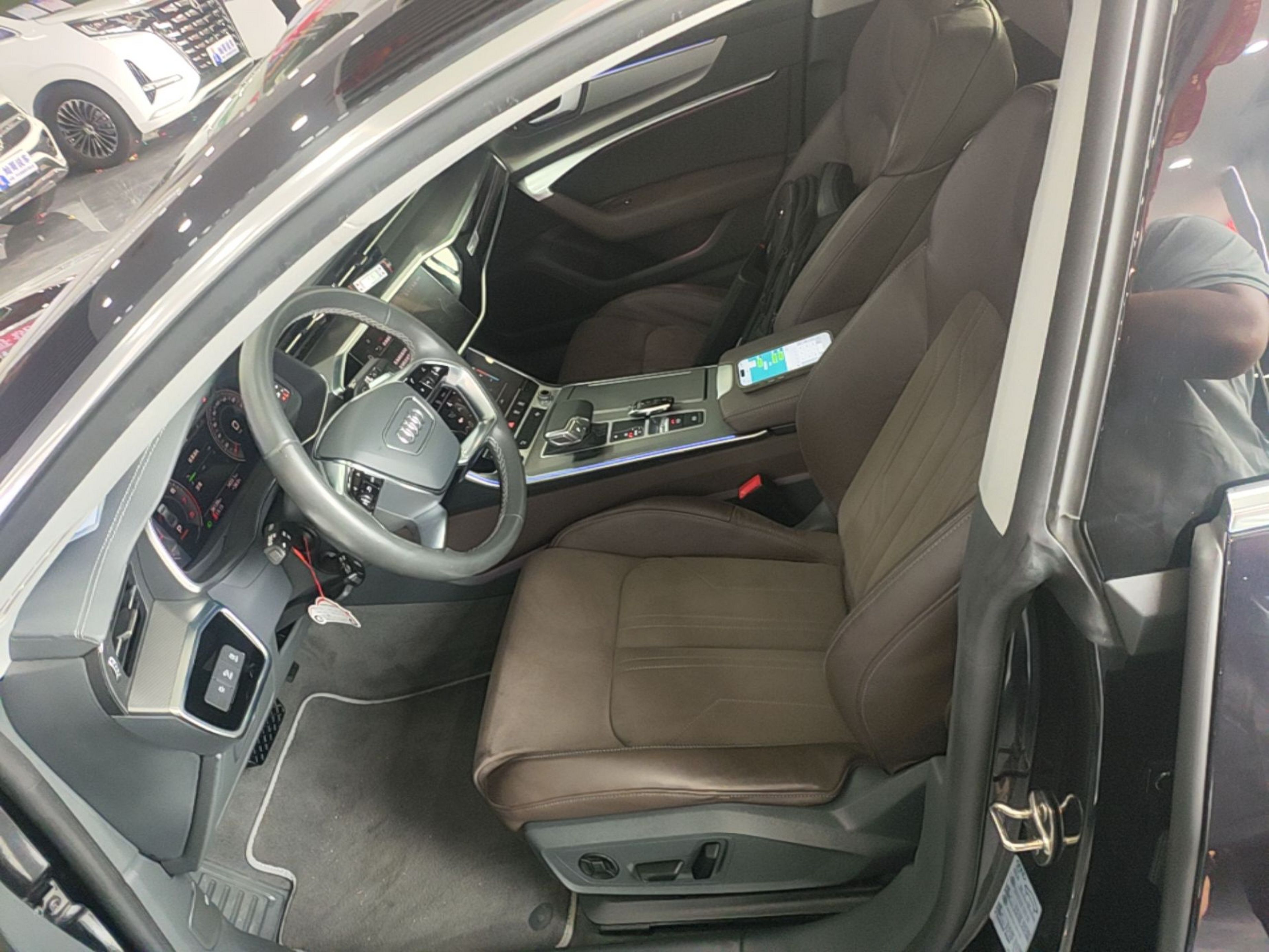 Interior delantero