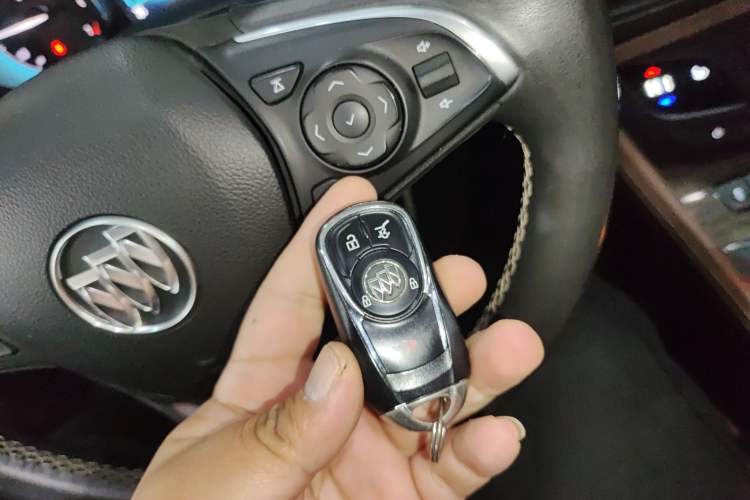 Used Buick Envision 2017 28T Four-Wheel Drive Elite Model