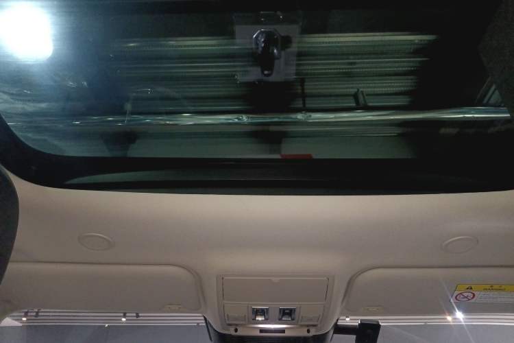 Used Land Rover Range Evoque 2021 Range Rover Velar 249 PS R-Dynamic S Performance Edition
