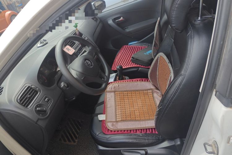 Used Volkswagen Polo 2016 1.4L Manual Fashion Model
