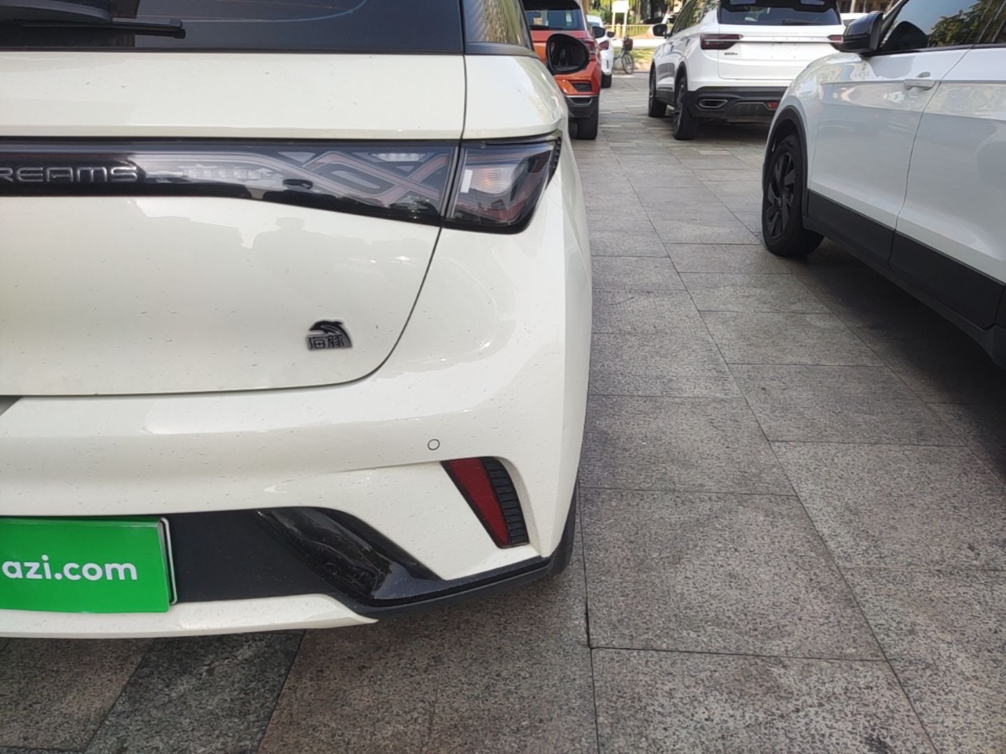 BYD Dolphin 2023 420 km Fashion Edition — снимка 9
