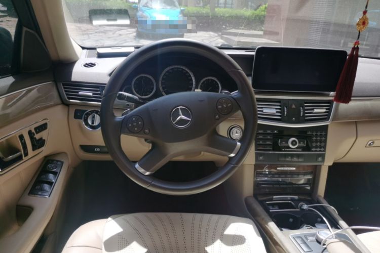 Used Mercedes-Benz E-Class 2009 E 300 Elegant Model
