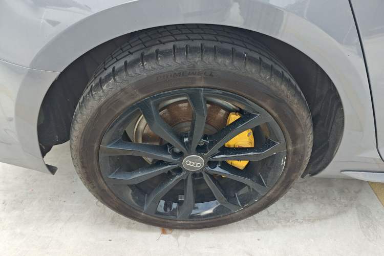 Used Audi A4L 2019 40 TFSI Fashion Version China V