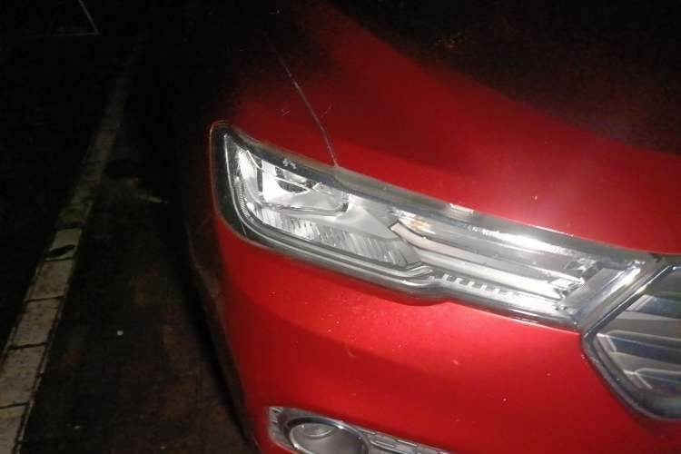 Used Haval H6 2017 Blue Label 2.0T Automatic Two-Wheel Drive Smart Edition
